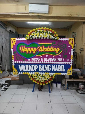 Papan Bunga di Cluster Sentul City